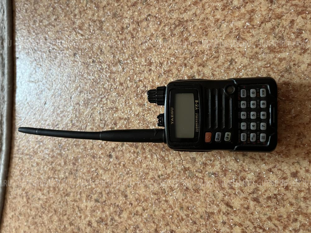 Радиостанция Yaesu VX-6R