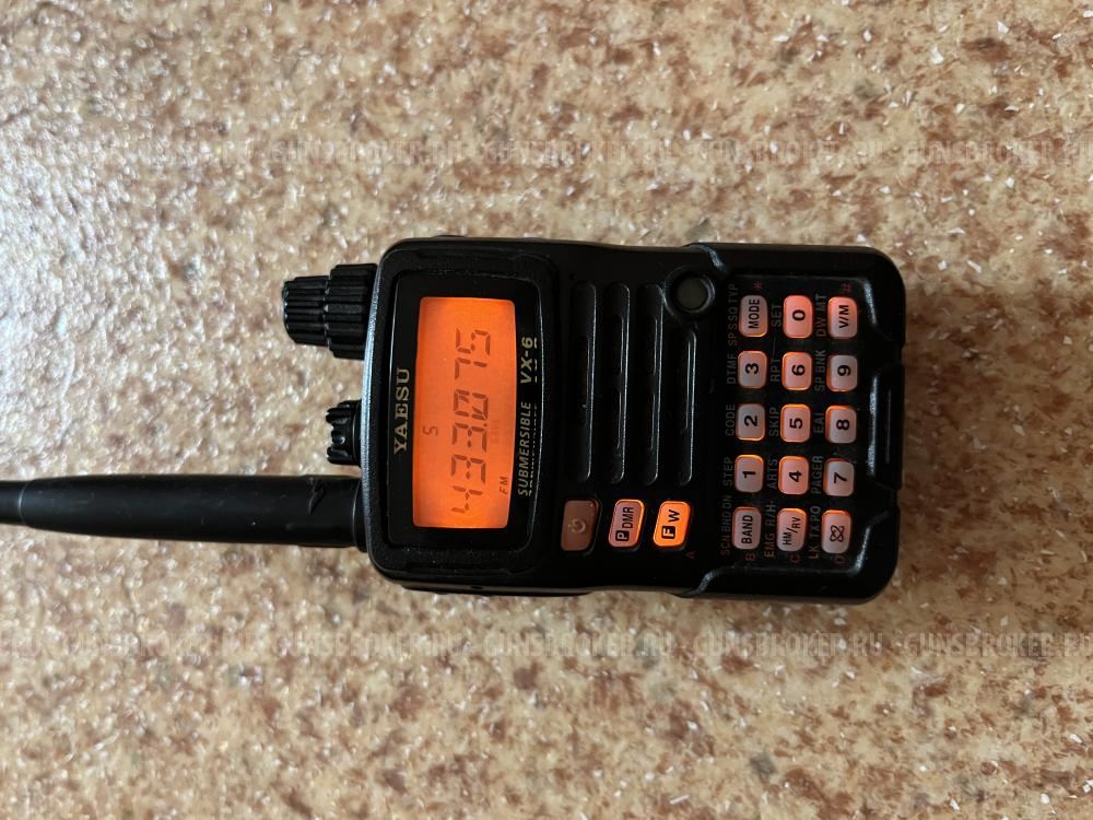 Радиостанция Yaesu VX-6R