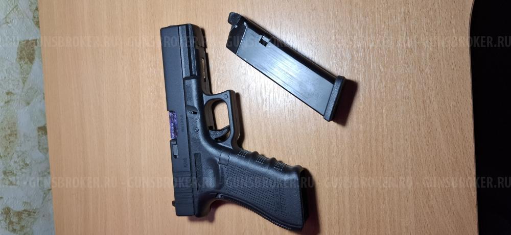 Страйкбольный WE Glock17 gen4 + рама в сборе без затвора и 2 внешних стволика