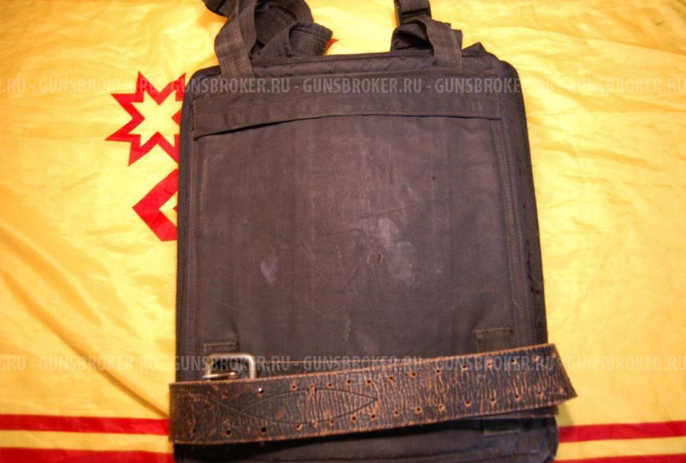 Раритетный бронижилет с плитами БР2 и зашитые поножи