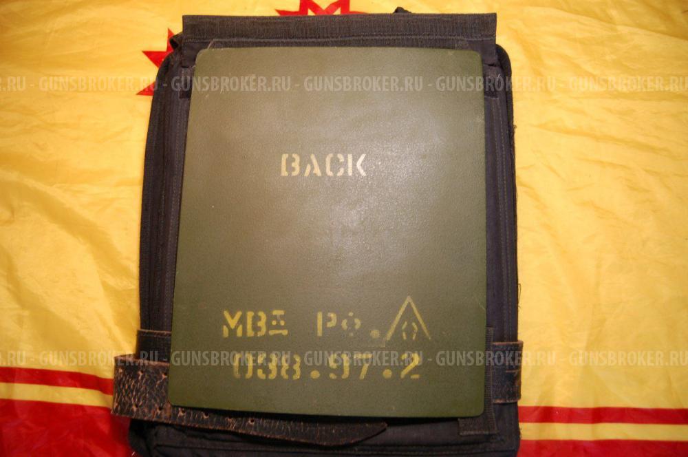 Раритетный бронижилет с плитами БР2 и зашитые поножи