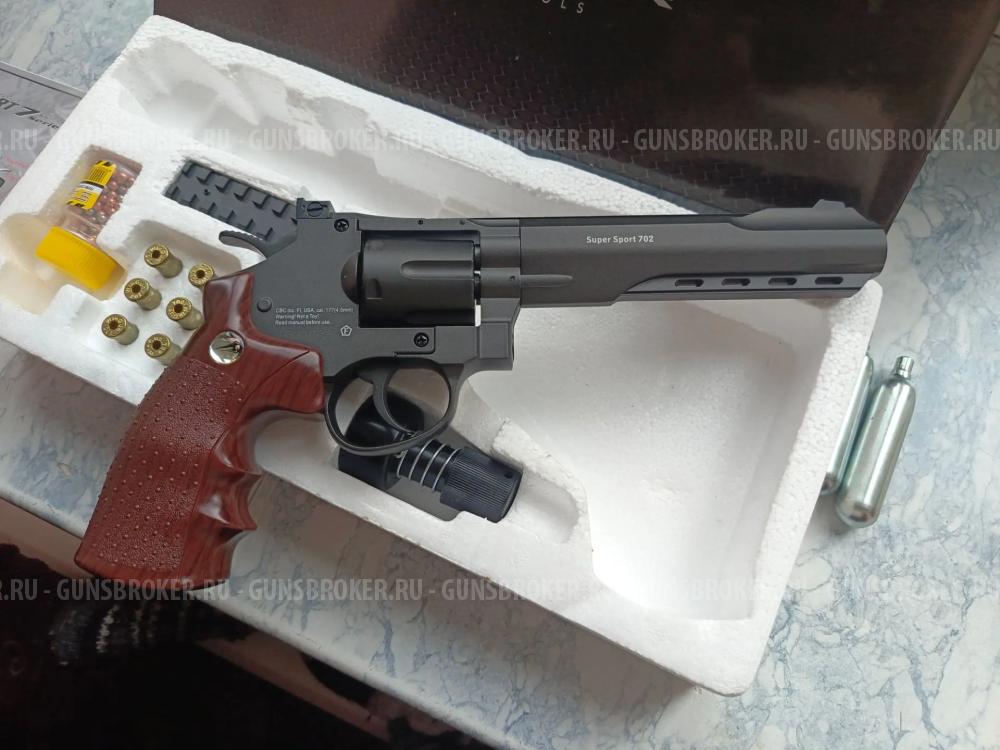 Револьвер Borner super 702