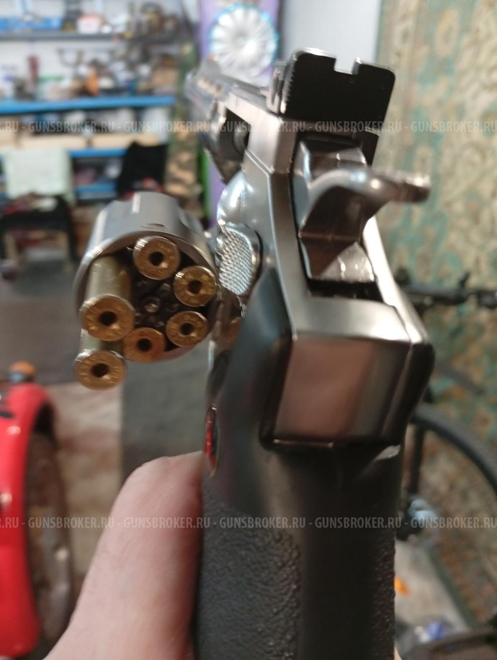 Револьвер dan weson оригинал в идеале