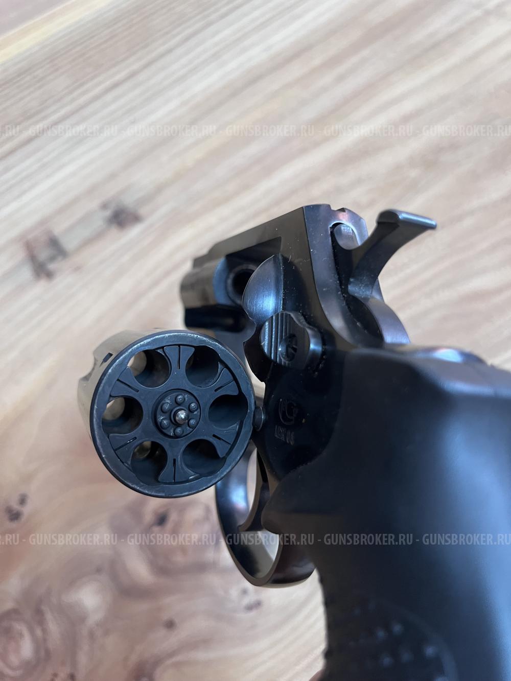 Револьвер ГРОЗА Р-02С 9 мм Р.А.