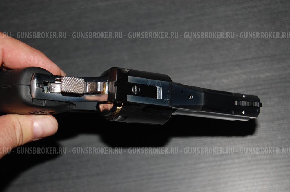 Револьвер пневматический ASG Dan Wesson 715 2,5", кал. 4,5 мм