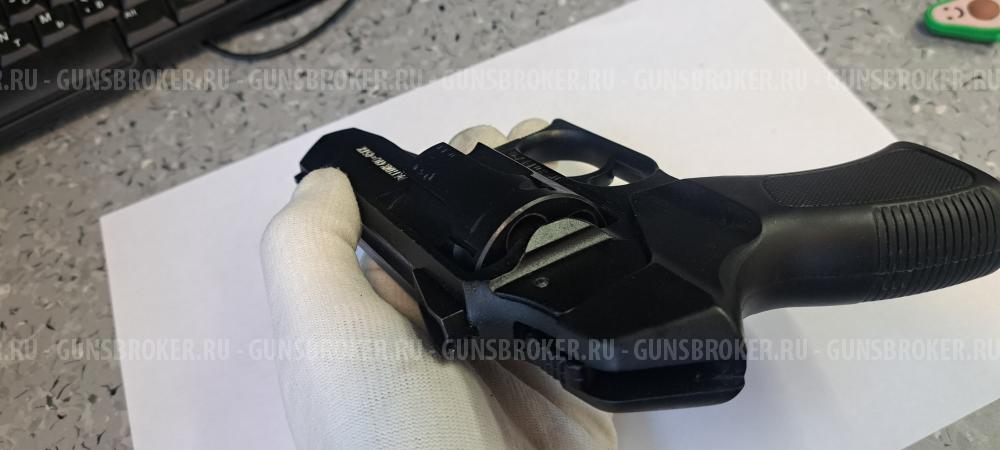 Револьвер Ратник 410х45ТК