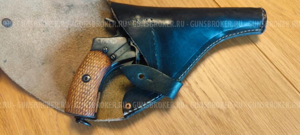 Револьвер сигнальный Блеф (Наган). 1939 год. С кобурой.