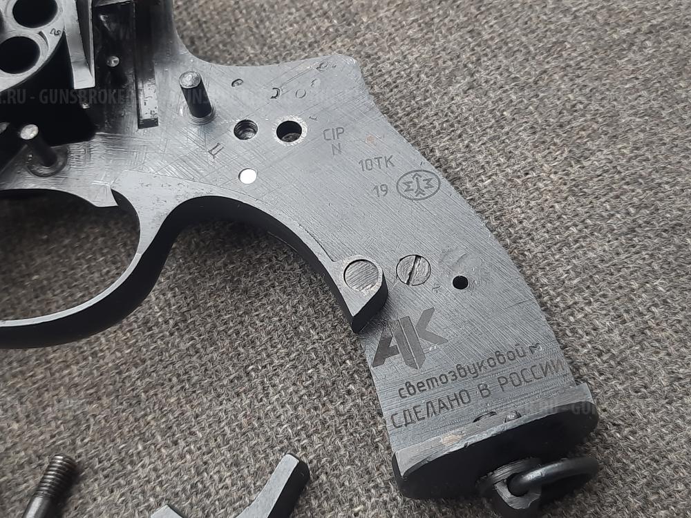 Револьвер охолощенный Наган ИЖ-172 выпуска довоенного 1932 года в хорошем состоянии