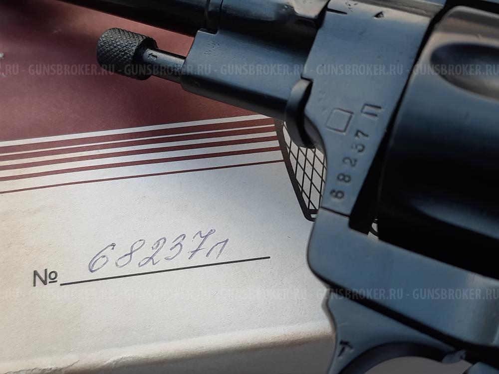 Револьвер сигнальный "Блеф" "Царский 1909 год" новый, продаётся в двух вариантах