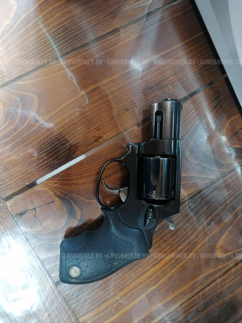 Револьвер травматичечский - Taurus 9мм