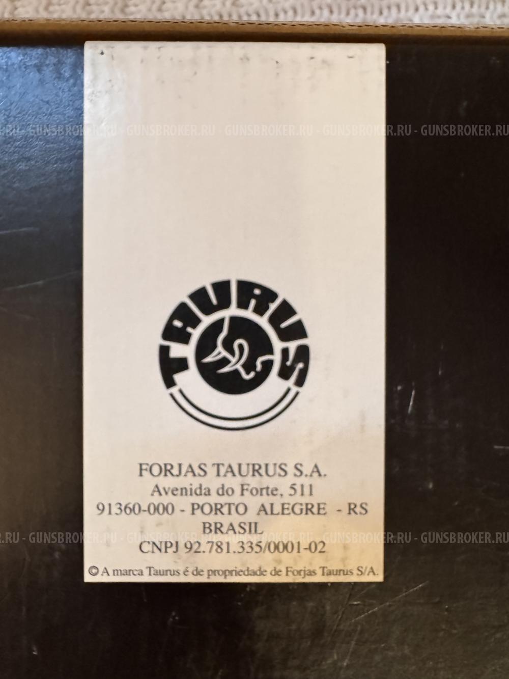 Револьвер Taurus новый