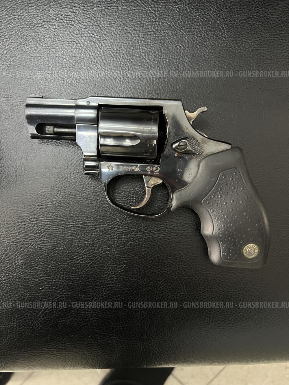 Револьвер Taurus