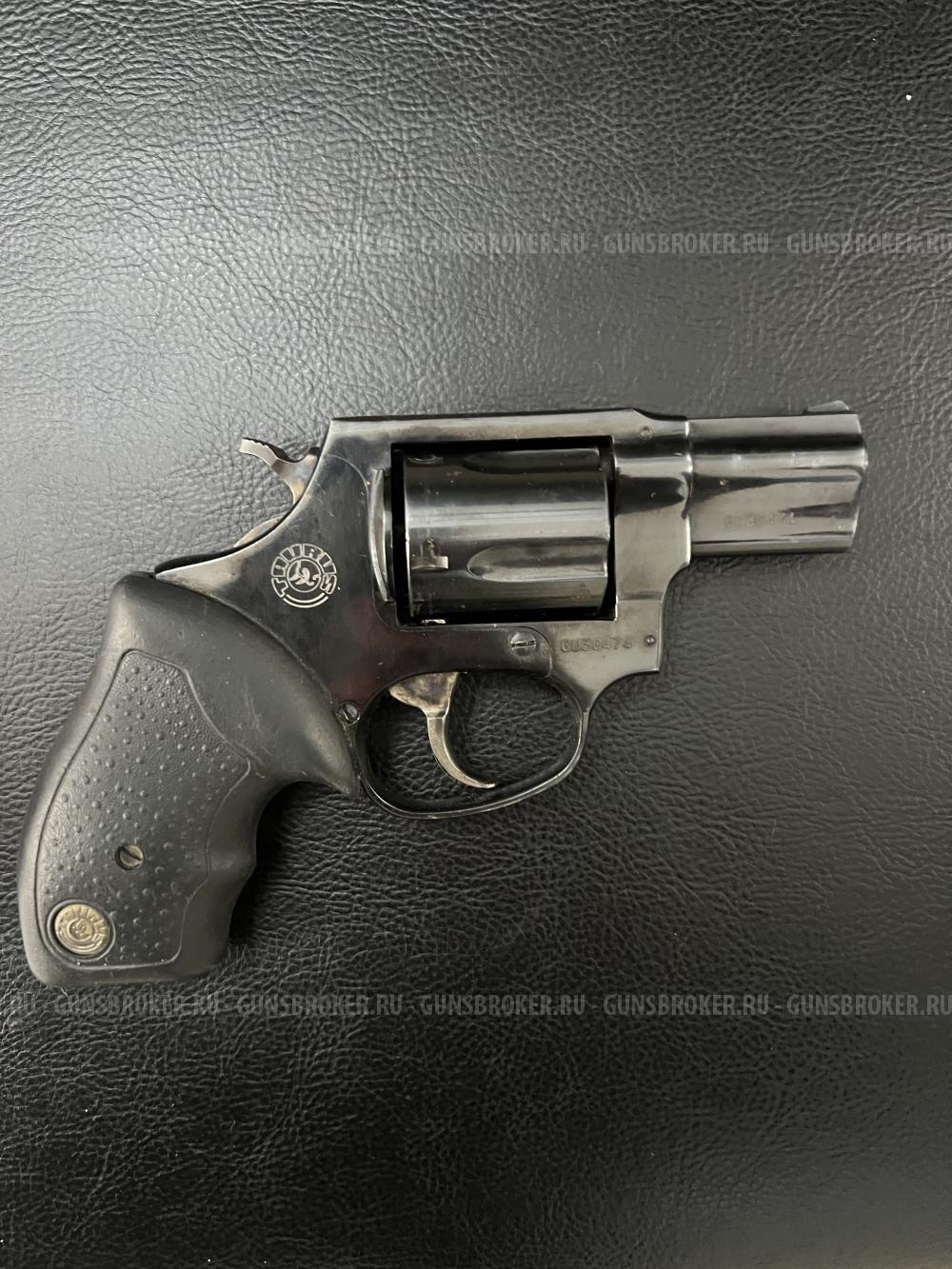 Револьвер Taurus