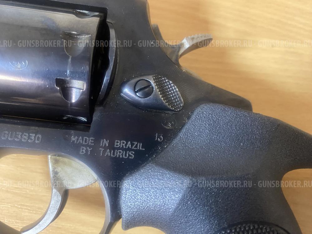 Rossi Taurus, кал. 22LR / 22 WMR