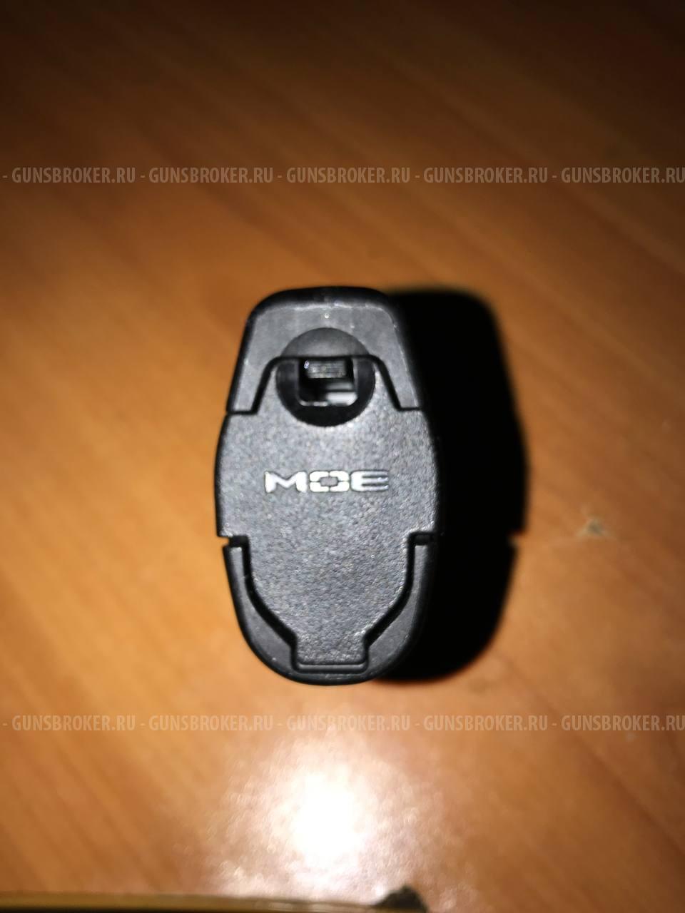 рукоятка АК MAG537-BLK Magpul