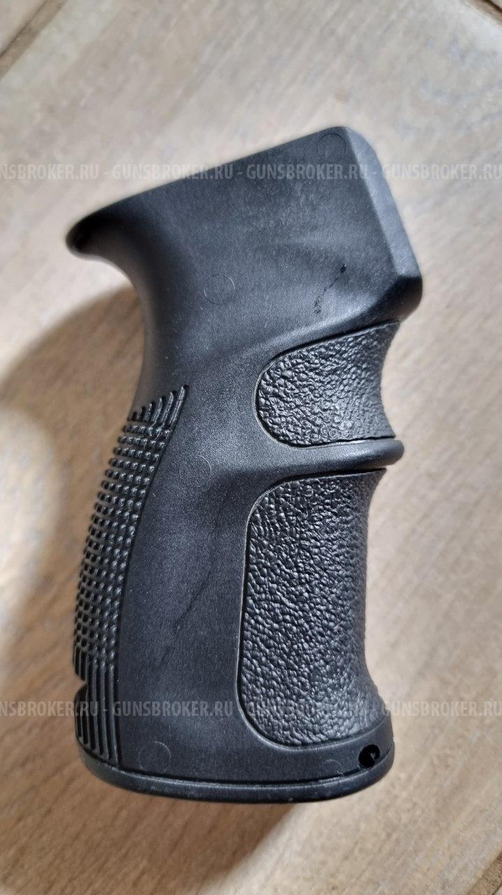 Рукоятка Fab Defense для Сайга, Вепрь или АК