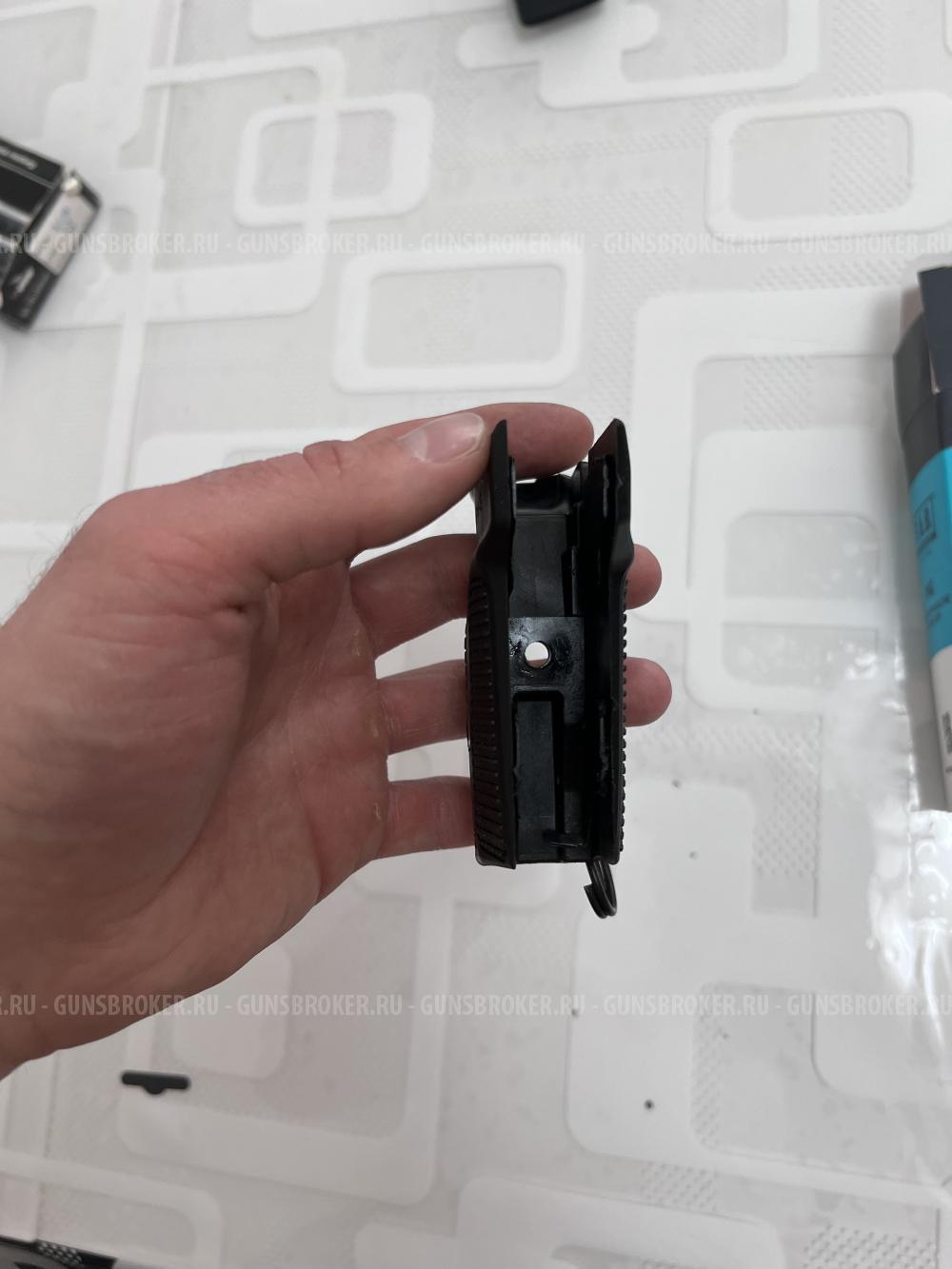 Рукоятка Fab Defense PM-G b накладка на ПМ/МР с рычагом сброса магазина для Правши