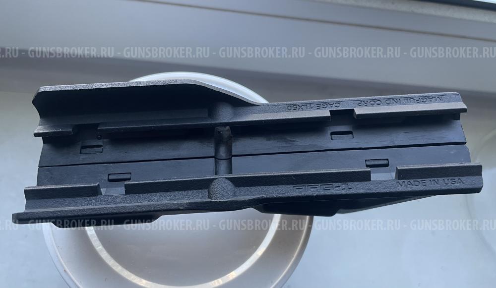 Рукоятка Magpul AFG-1 угловая