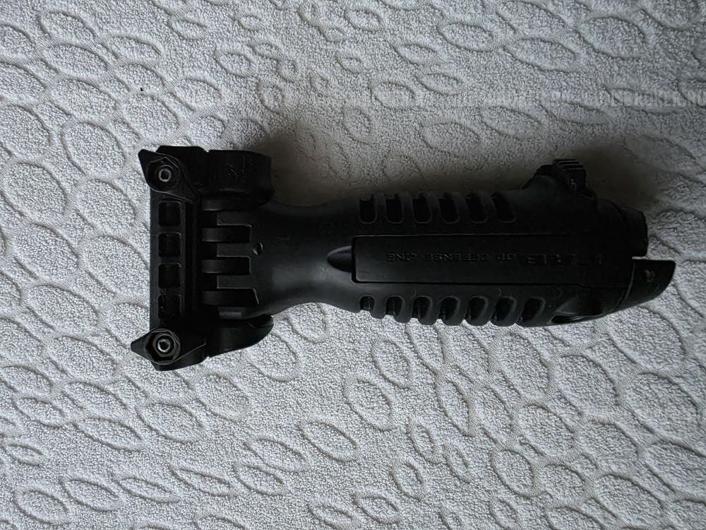 Рукоятка-сошки Fab defense