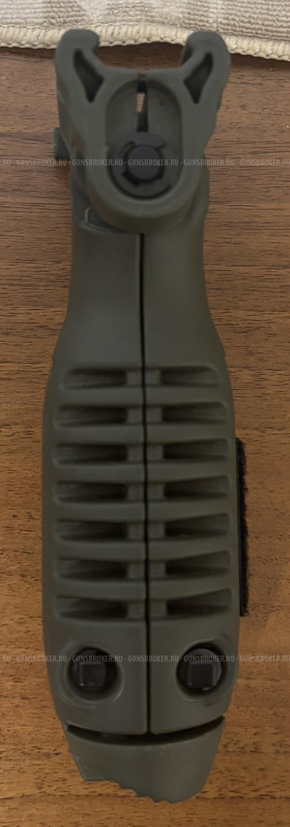 Рукоятки Fab defense, кронштейн для фонаря CAA Arms, кронштейн Зенитка