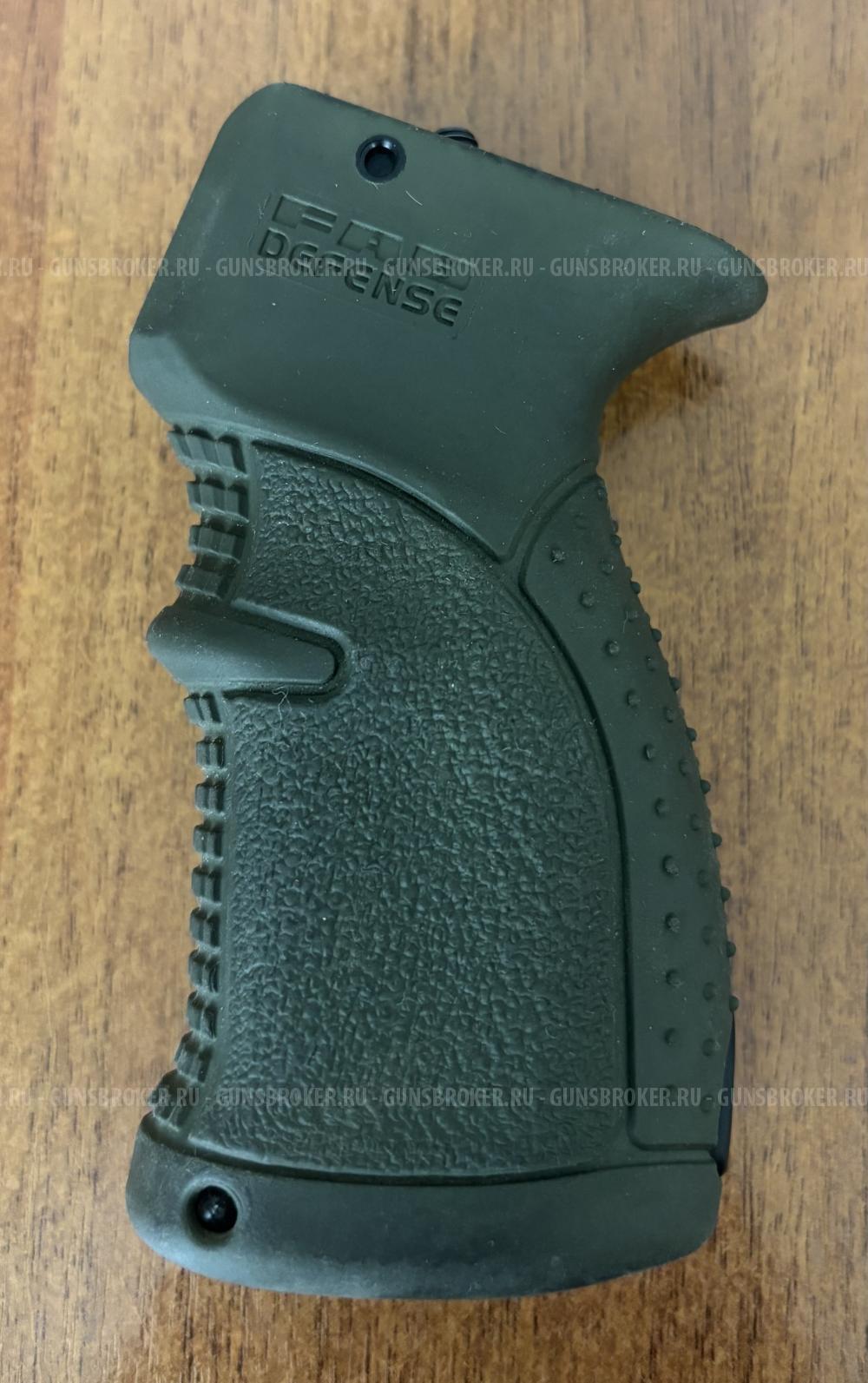 Рукоятки Fab defense, кронштейн для фонаря CAA Arms, кронштейн Зенитка