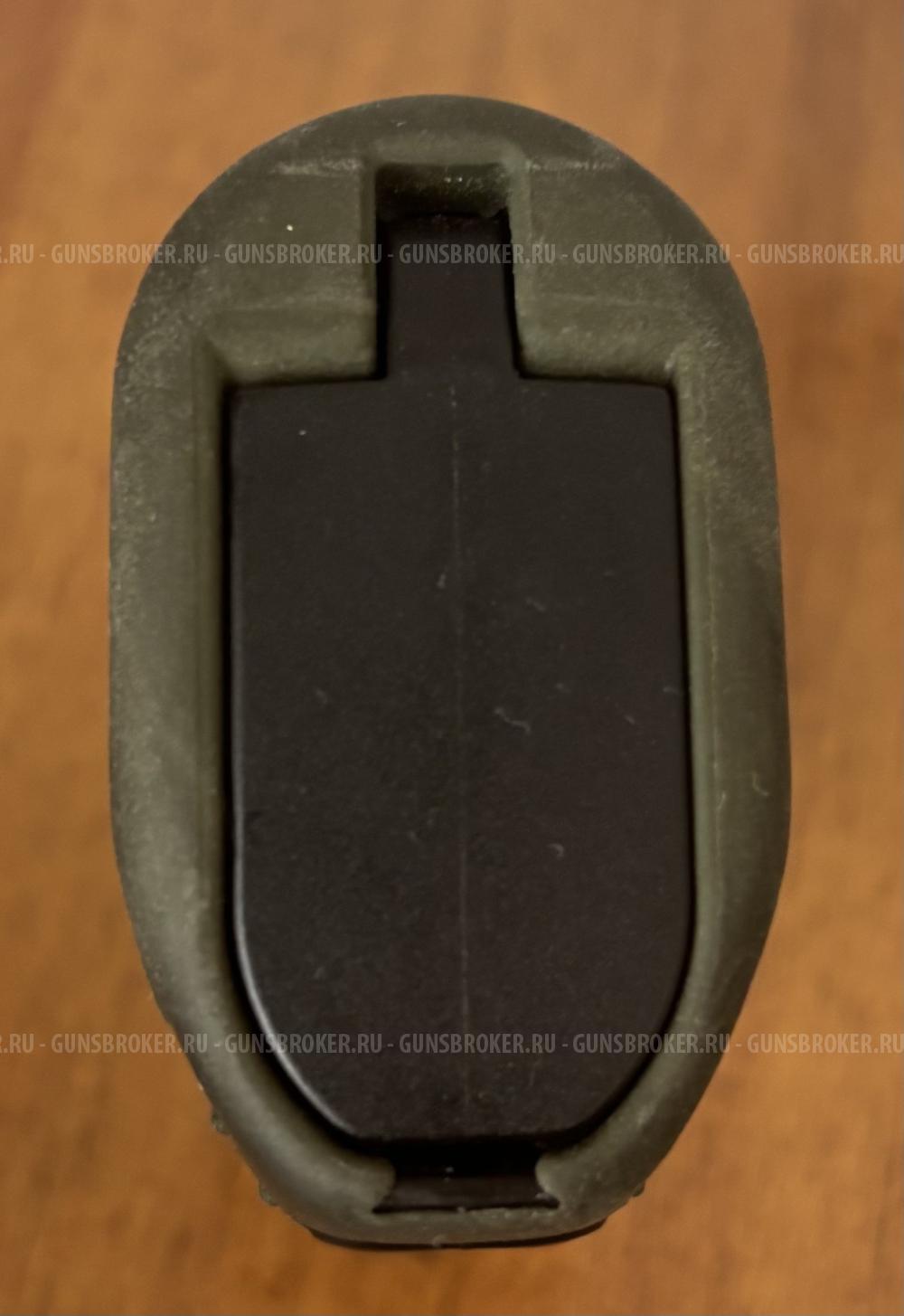 Рукоятки Fab defense, кронштейн для фонаря CAA Arms, кронштейн Зенитка