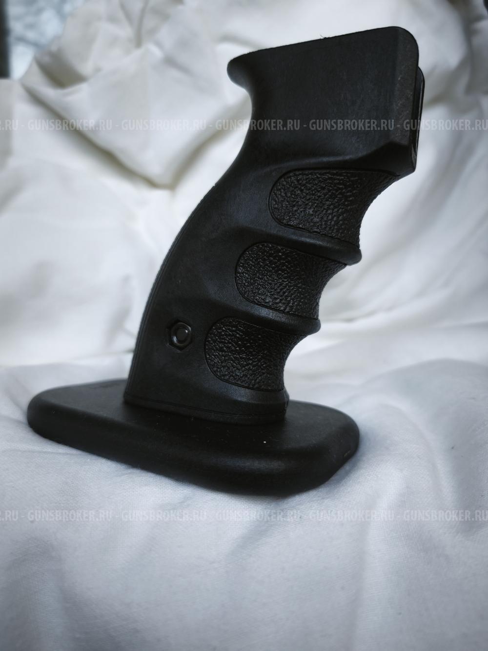 Рукоятку FAB Defense SG-1