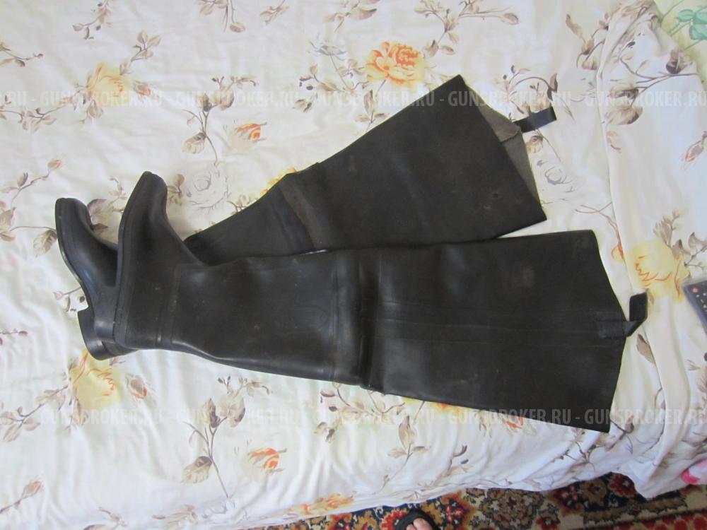 Сапоги охотничьи.