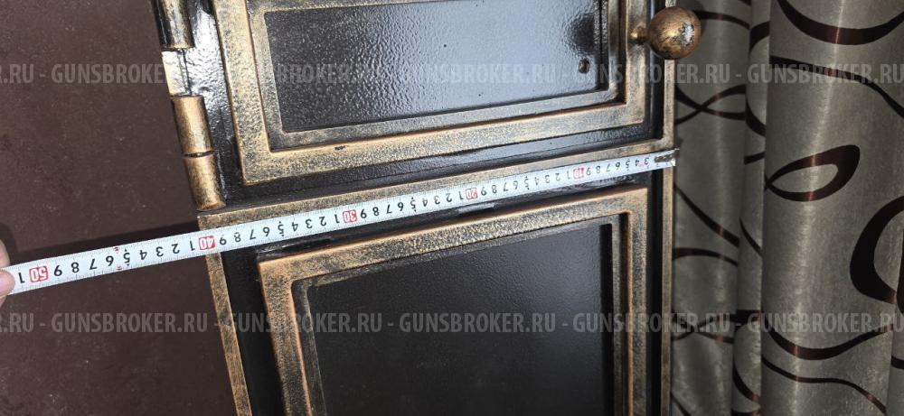 Сейф металлический 