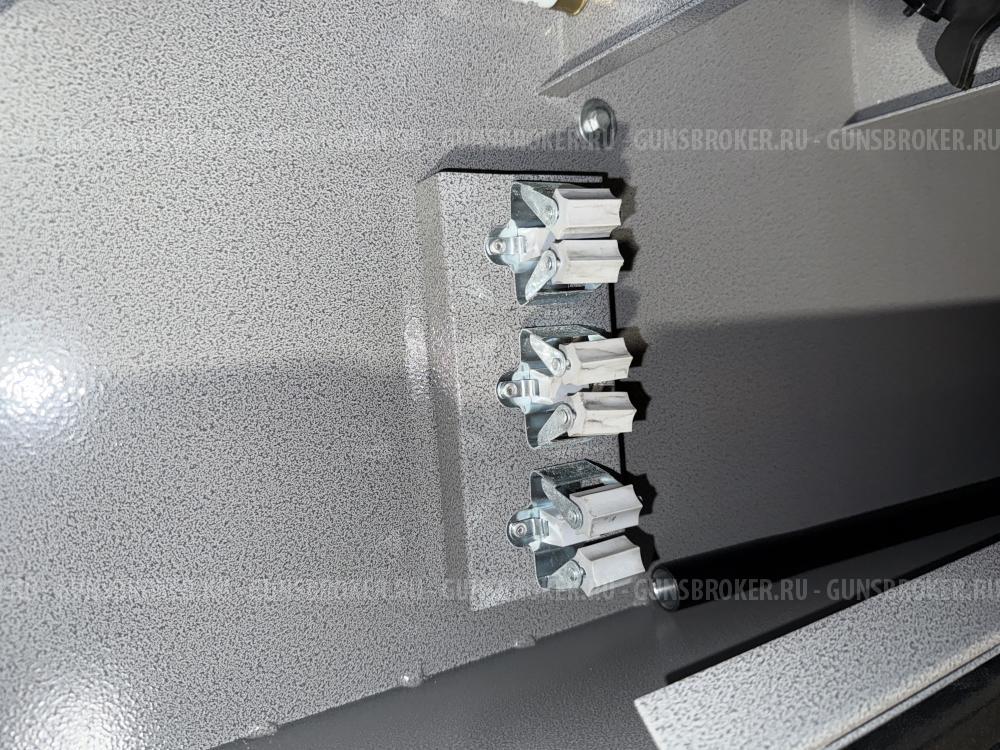 Сейф оружейный шкаф угловой с кодовым замком 