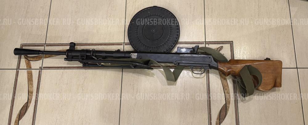 Шикарный макет ДП-27 1942 года 