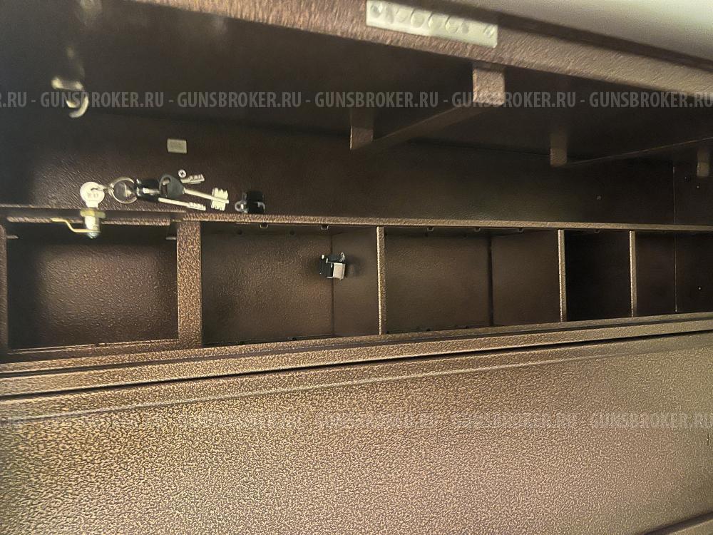 Шкаф металлический Сапсан