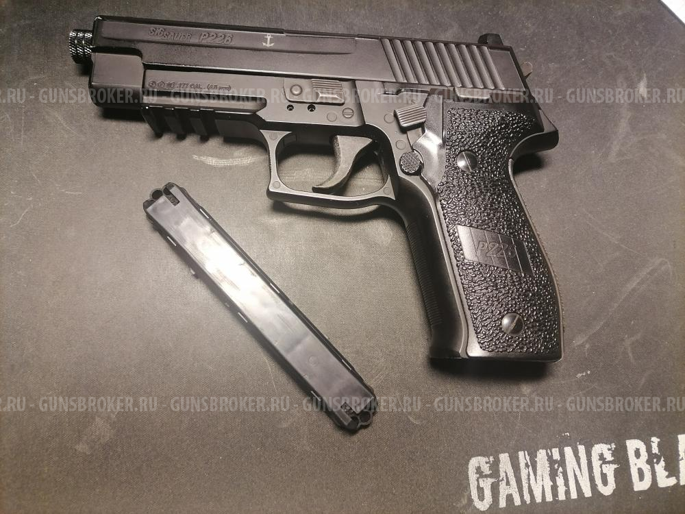   Sig Sauer P226