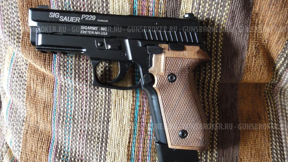 Sig Sauer P229 