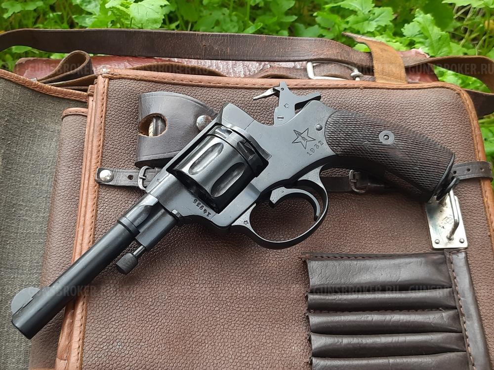 Макет револьвера Наган 1932 года выпуска ЗиД новый, не шлифован, отличный экземпляр