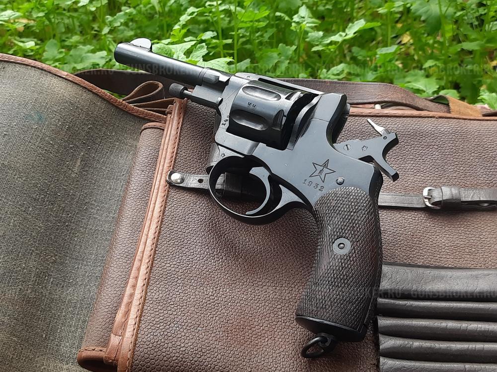 Макет револьвера Наган 1932 года выпуска ЗиД новый, не шлифован, отличный экземпляр