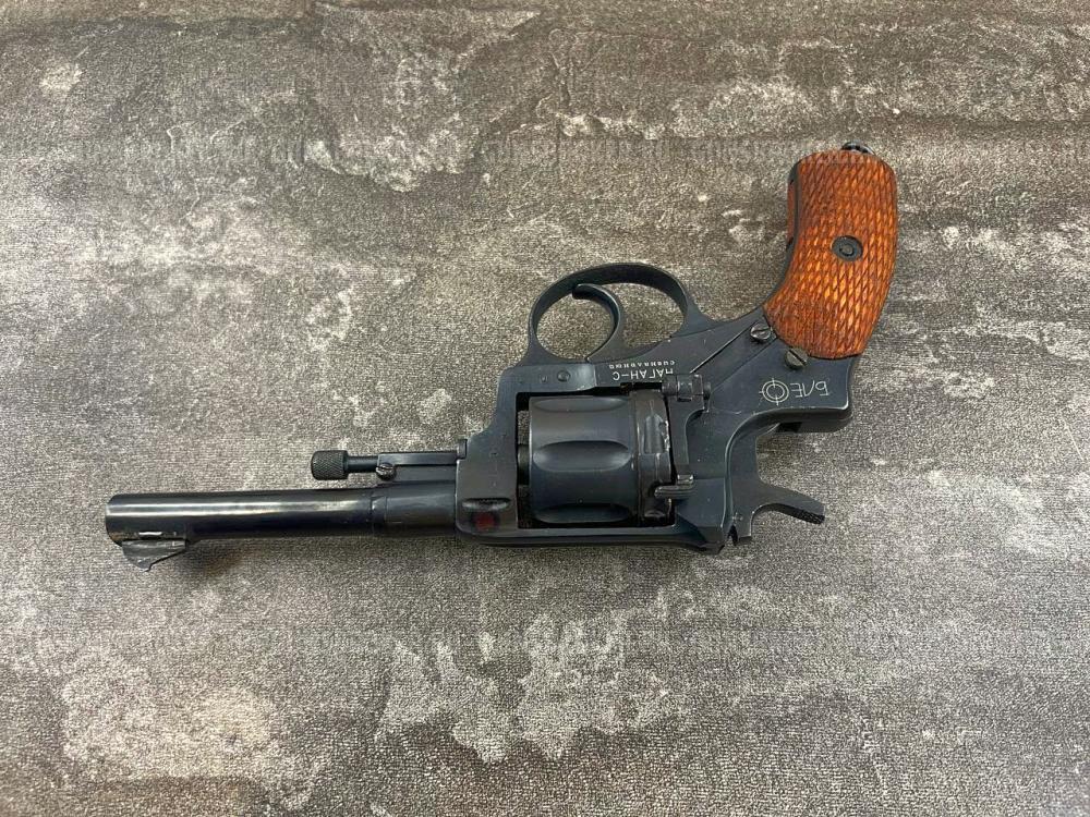 Сигнальный револьвер Baikal Наган Блеф МР-313, калибр 5,6 (Жевело, 1940 год)