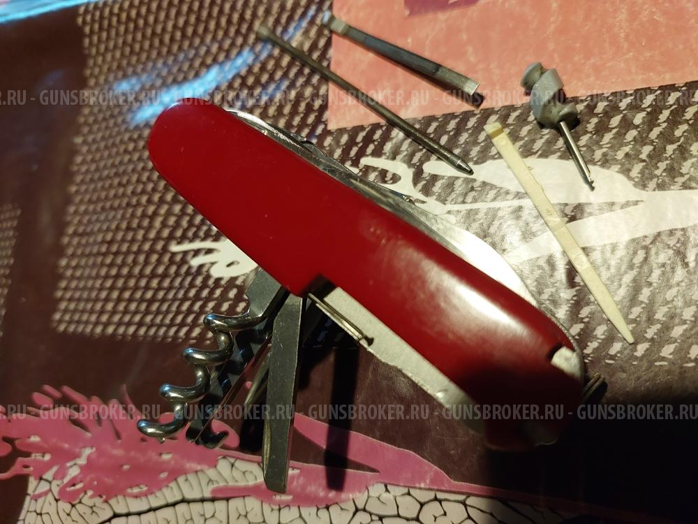 Складной нож Victorinox SwissChamp 