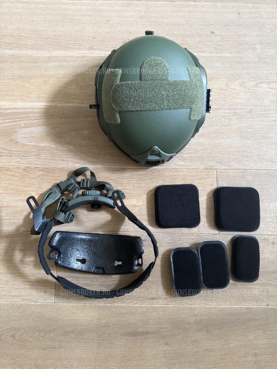 Снаряга: броник, шлем, тактический пояс, нажопник, напашник.