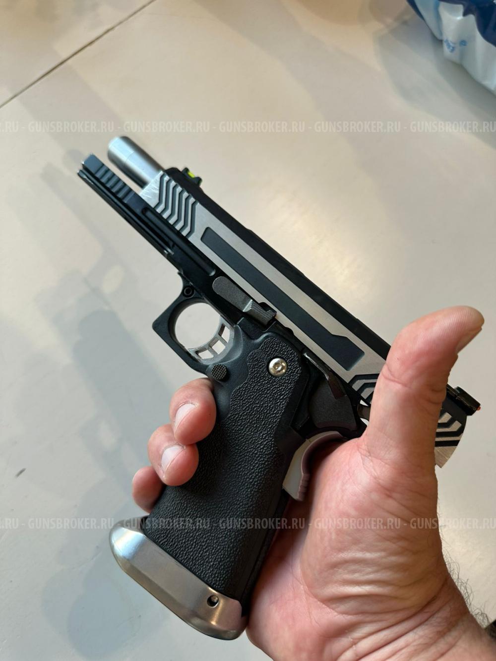 Спортивный страйбольный пистолет AWcustom HX11