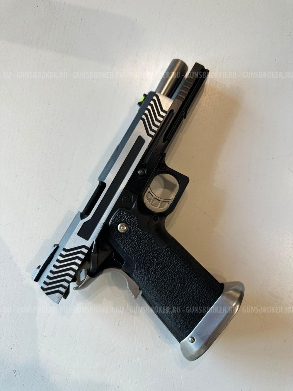 Спортивный страйбольный пистолет AWcustom HX11