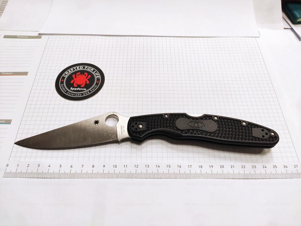 Spyderco police 4 vg-10