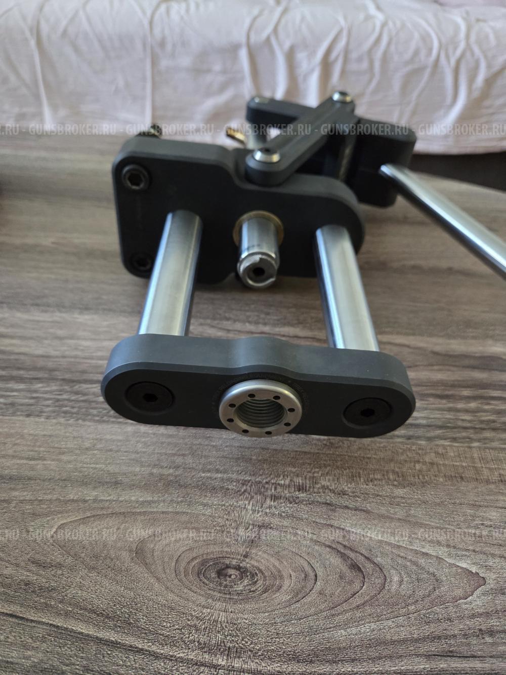Стационарный пресс для релоадинга Tirex Reloading Press UltraBoss со станиной