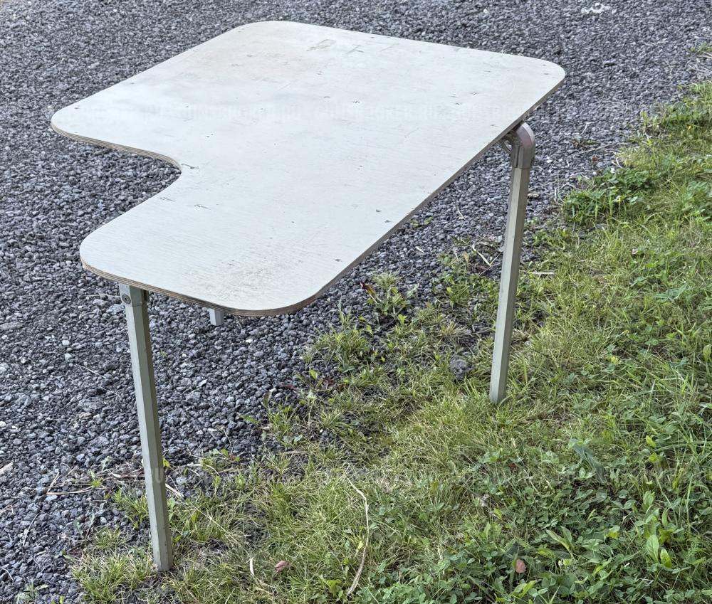 Стол стрелковый