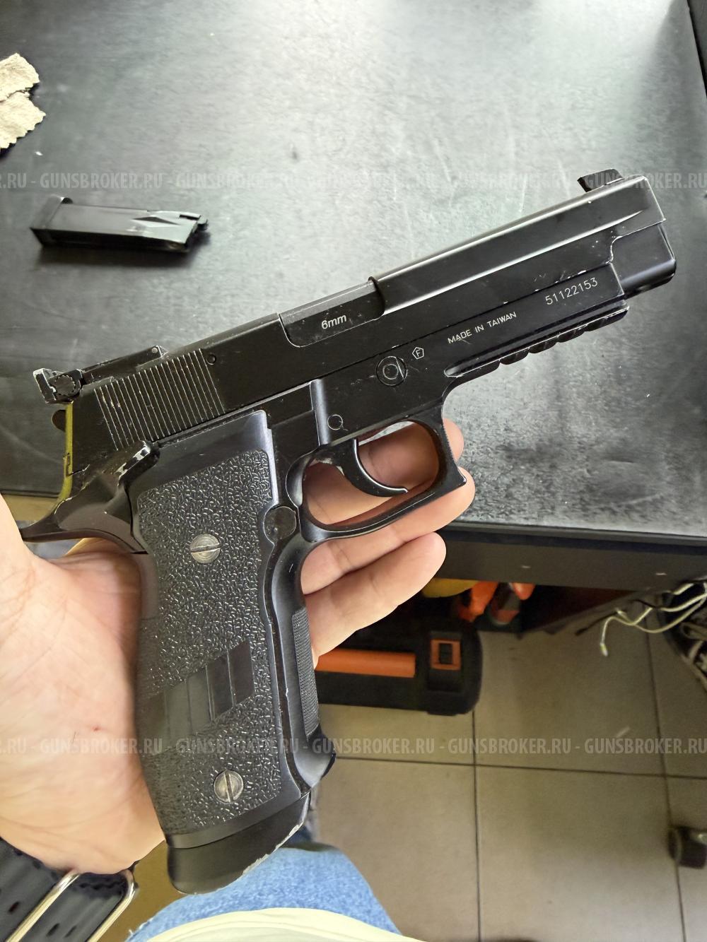Страйкбольный пистолет 6mm