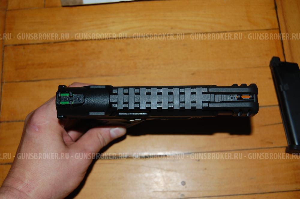 Страйкбольный пистолет Action Army AAP-01C