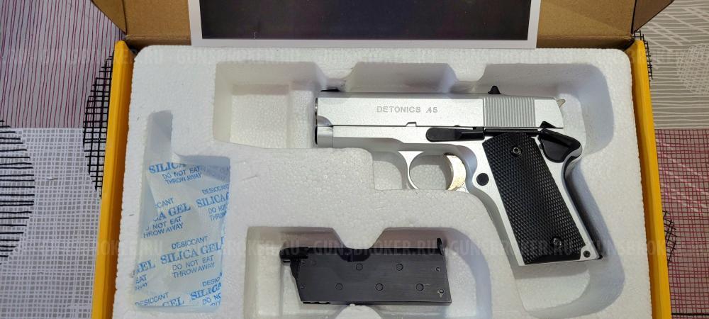 Страйкбольный пистолет Army Armament Colt Detonics.45 GBB
