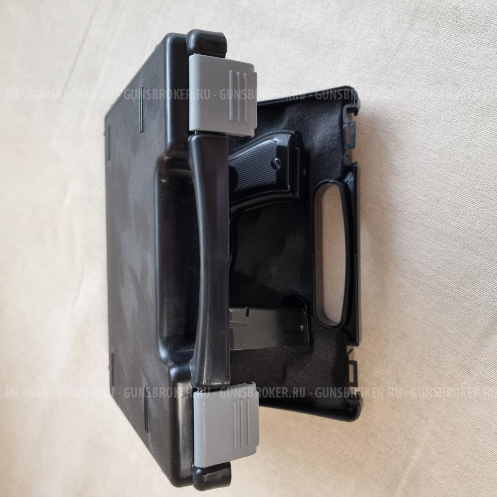 Страйкбольный пистолет WE Beretta 84