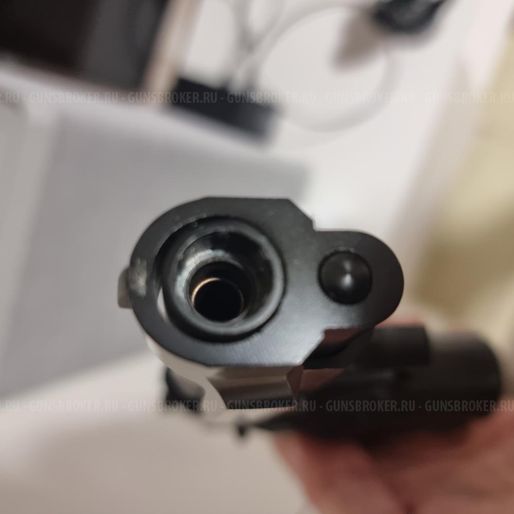 Страйкбольный пистолет WE Beretta 84