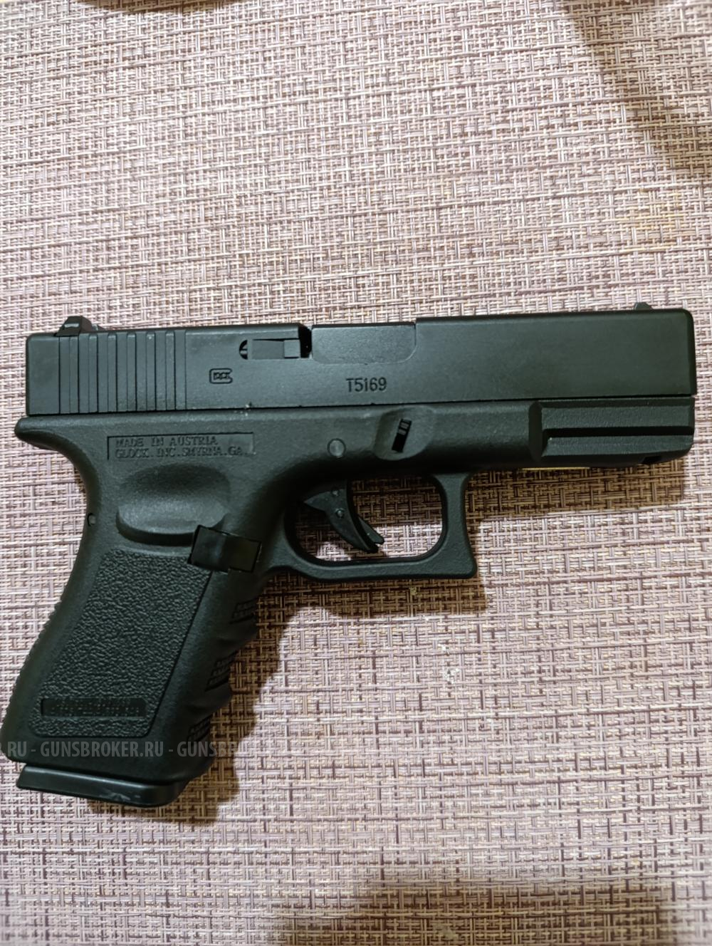 Страйкбольный Пистолет East Crane Glock 19 Gen 3 BK (EC-1301-BK)